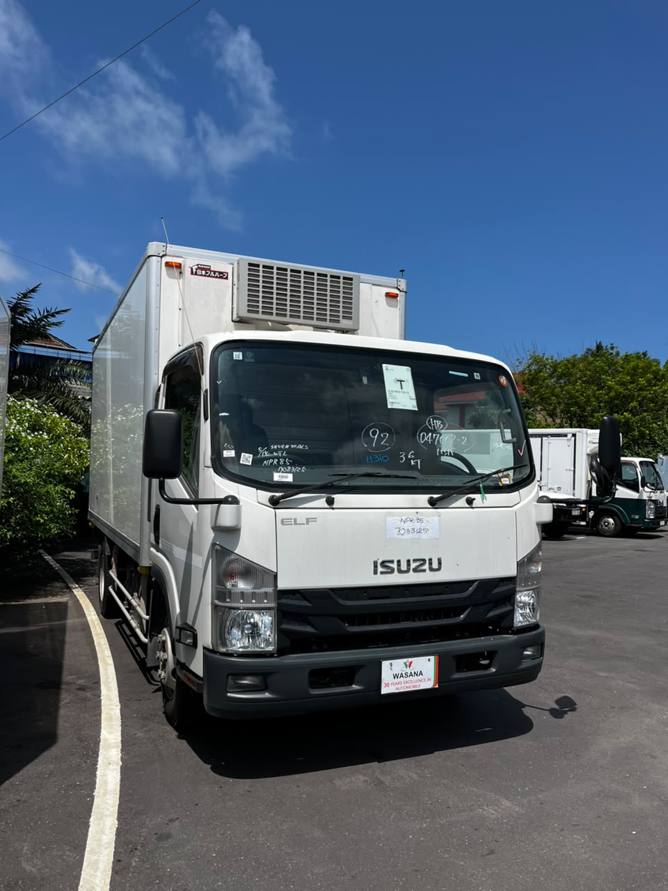 Isuzu TRG-NPR85AN ELF